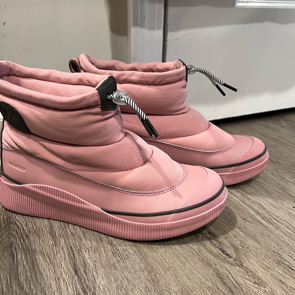 Women's Pink Sorel Winter Boots